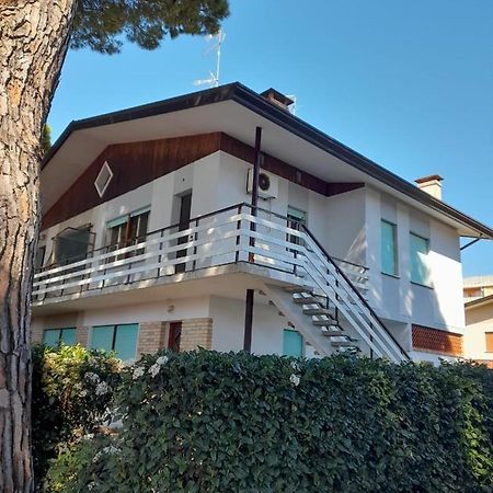 Villa Rossella Bibione Buitenkant foto